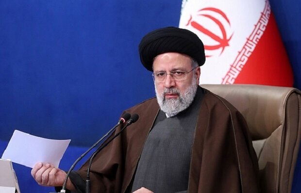 رئیسی در مورد حمله به سه روحانی در مشهد: قطعاً این حادثه به دست یکی از عناصر منحرف و تحت تأثیر گروه‌های تکفیری آمریکایی صورت گرفته/ وزارت اطلاعات عوامل مؤثر این حادثه را شناسایی کند