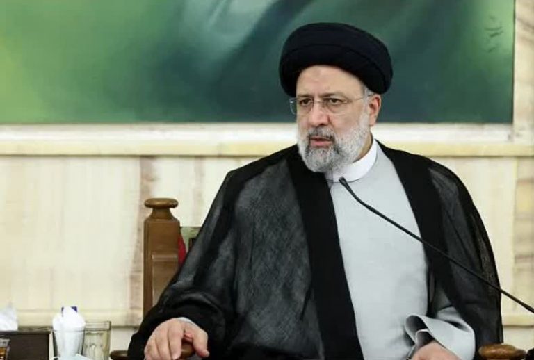 رئیسی: وضعیت تجاری کشور خوب است/ خلق نقدینگی بدون مدیریت آن پیامدهای سوء اقتصادی دارد/ از فرصت‌های موجود و ظرفیت بخش خصوصی در توسعه روابط تجاری با کشورهای منطقه استفاده شود/ مشکلات فقط با دستور دادن حل نمی‌شود