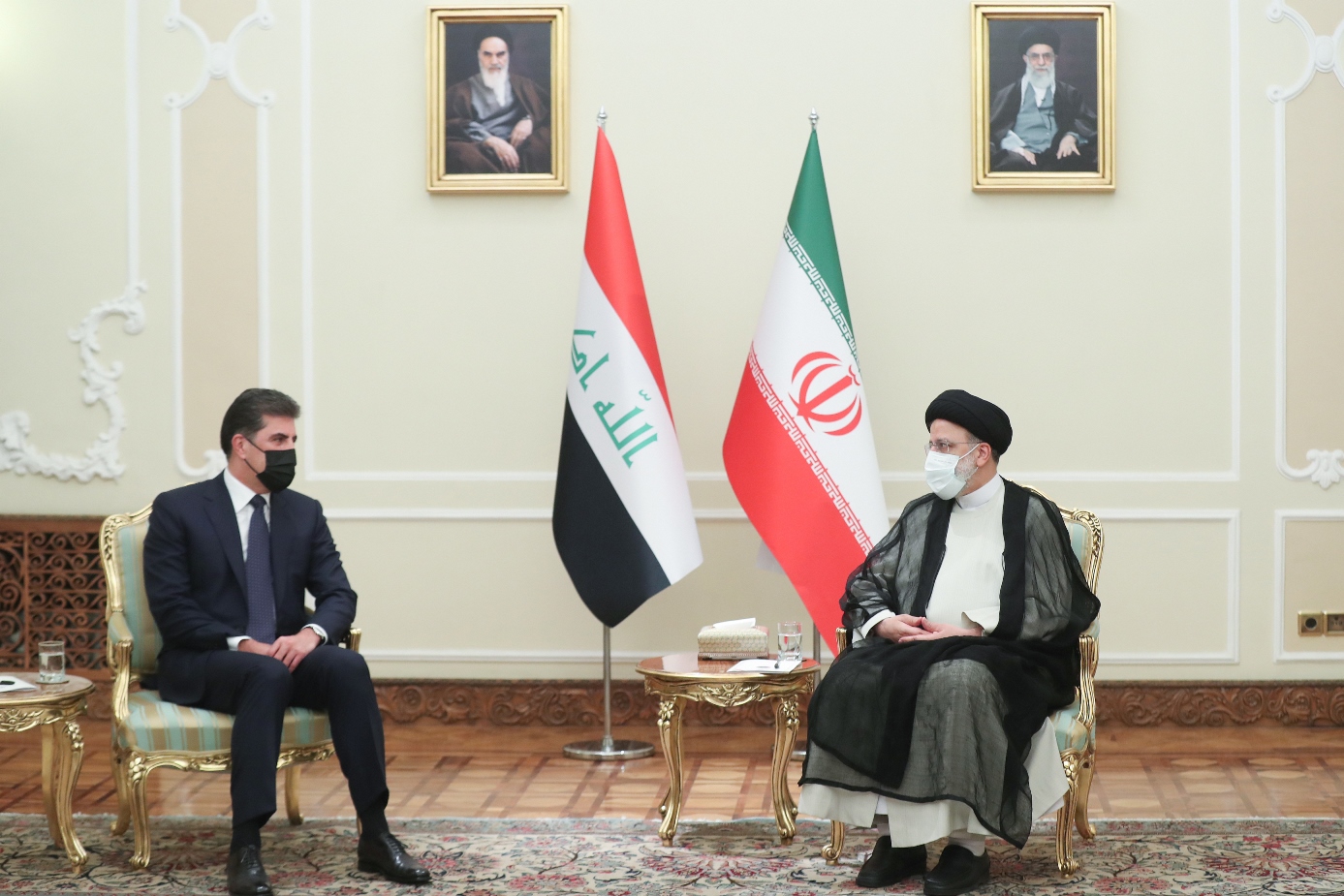 رئیسی در دیدار رئیس اقلیم کردستان عراق: در زمان هجوم داعش به عراق، حاج قاسم طوری در صحنه حضور داشت که گویی یکی از شهرهای ایران مورد تهاجم قرار گرفته/ کشورهای سلطه گر هیچگاه برای مشکل گشایی از ناامنی های منطقه گام موثری برنداشته اند