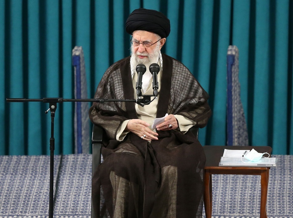 رهبر معظم انقلاب: جوانانی که در خیابان آمدند بچه‌های خودمان هستند/ اطلاعیه مشترک وزارت اطلاعات و سازمان اطلاعات سپاه درباره اغتشاش‌ها حاوی اطلاعات و کشفیات مهمی بود