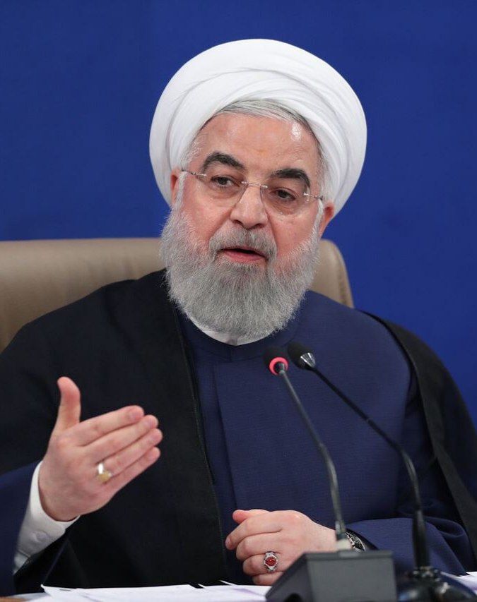 روحانی: از شنبه در شهرهای با وضعیت قرمز ۱۰ روز محدودیت اعمال می‌شود/ افرادی که تست آنها مثبت شده و قرنطینه را رعایت نمی‌کنند به مراجع قانونی معرفی و مجازات می‌شوند