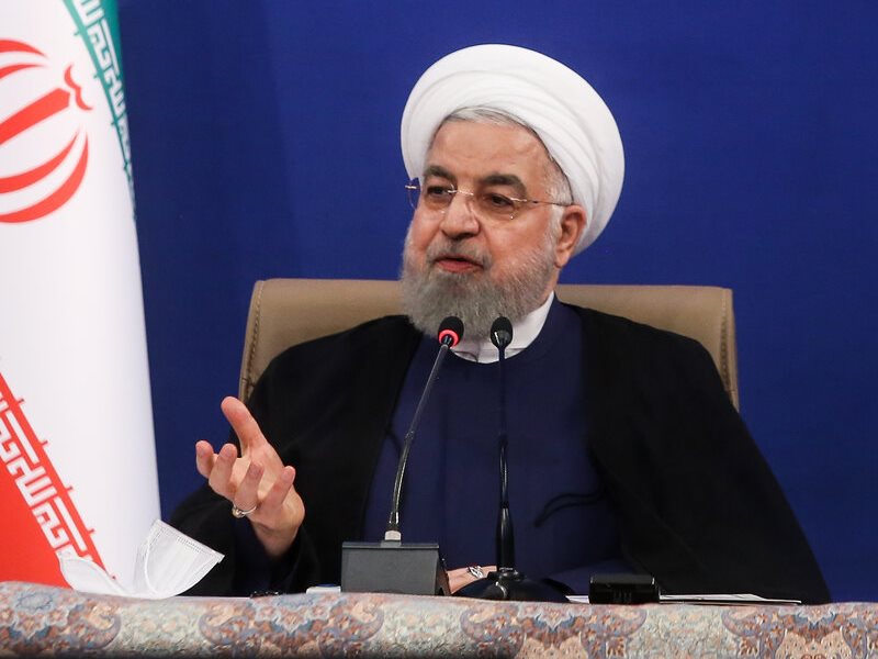 روحانی: طرح فروش نفت در سه قوه در حال بررسی است/ اگر دو قوه دیگر حمایت کردند، این طرح را عملی می‌کنیم؛ اگر حمایت نشود به دنبال طرح‌های دیگر می‌رویم