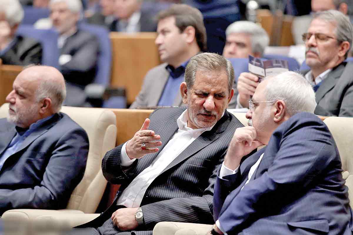 روزنامه اطلاعات: کارنامه توانمندیهای دولت روحانی، بزودی روشن خواهد شد/ اگر برخی ملاحظات نبود، از زبان زنگنه و ظریف و جهانگیری، سخنان ناشنیده و جالبی می‌شنیدیم