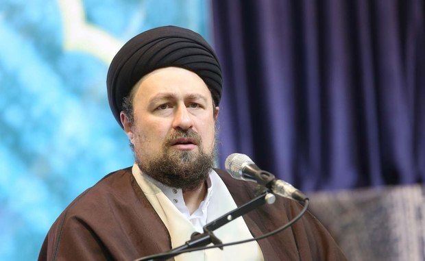 سیدحسن خمینی: بخش ضعیف جامعه درد جانکاهی را تحمل می کند/ همه می دانیم شرایط کشور سخت است