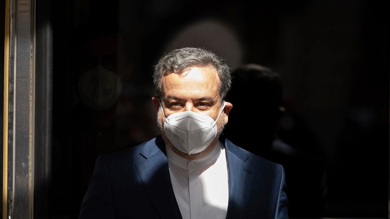 عراقچی: به چارچوب و ساختار توافق دست یافته‌ایم/ متن اصلی توافق و ضمیمه‌ها همگی مشخص شده، ولی مذاکرات درباره متن به پایان نرسیده/ امیدواریم هفته آینده هیأت‌ها تصمیمات خودشان را برای رسیدن به توافق گرفته باشند