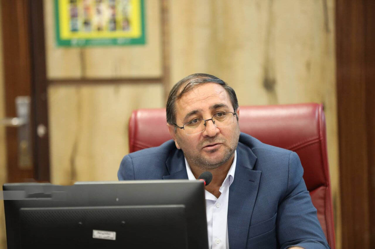 مدیرکل تعاون، کار و رفاه اجتماعی ایلام تاکید کرد: ۸۱ هزار کارگر مشمول قانون کار در ایلام مشغول فعالیت هستند