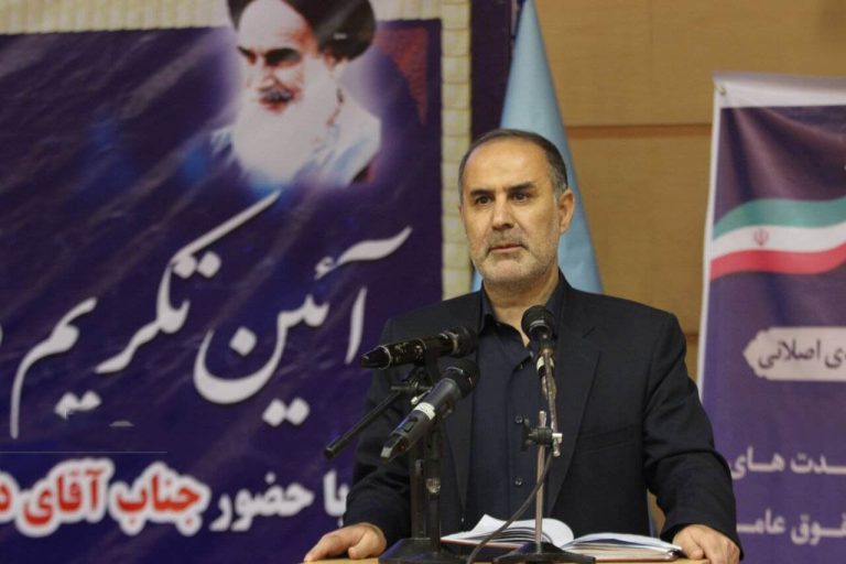 قائم مقام سازمان بازرسی کل کشور تاکید کرد: شبکه توزیع دلالی موجب افزایش نجومی و غیر واقعی قیمت‌ها شده است