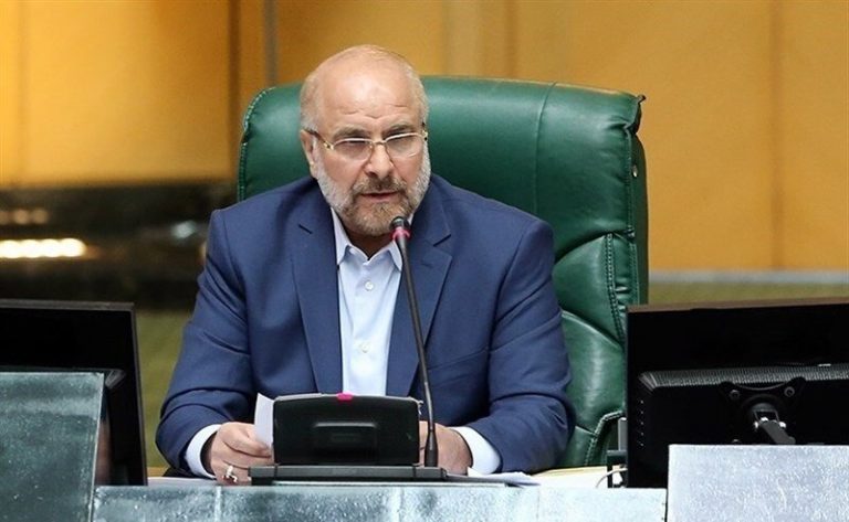 قالیباف: دولت در موضوع ماکارونی و آرد صنعتی به گونه‌ای عمل کرد که باعث نگرانی مردم شد/ اگر قانون مجلس رعایت می‌شد، گرانی‌های اخیر اتفاق نمی‌افتاد/ کالا‌های ضروری باید با استفاده از کالابرگ الکترونیکی به قیمت شهریور ۱۴۰۰ به دست مردم برسد