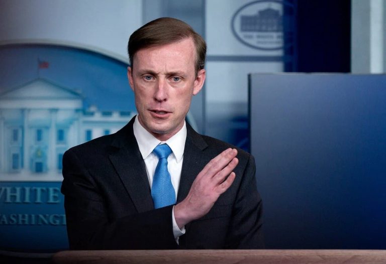 مشاور امنیت ملی بایدن: بحث آزادسازی پول های ایران به تحریم ها گره خورده است/ باید فشار اقتصادی را حفظ کنیم تا ایران را ترغیب به قبول توافق روی میز در وین کنیم