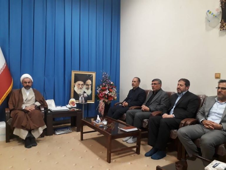 قائم مقام سازمان بازرسی کشور در دیدار با امام جمعه ایلام تاکید کرد: نظارت و بازرسی بر ۶۰ درصد مباحث کلان کشور در دستور کار سازمان بازرسی است