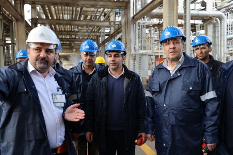 نقشه استراتژیک پالایشگاه گاز ایلام برای افق ۱۴۰۴: سرآمد در عملکرد، متنوع در محصولات و مسئولیت پذیر در اجتماع است