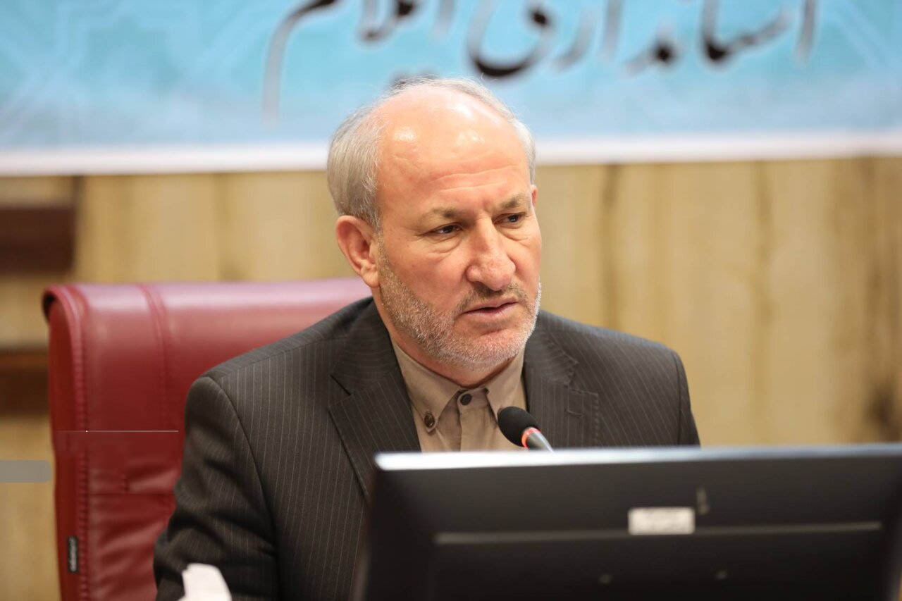 نماینده مردم ایلام در مجلس تاکید کرد: تفویض اختیار به استانداران از نکات برجسته بودجه ۱۴۰۲ است