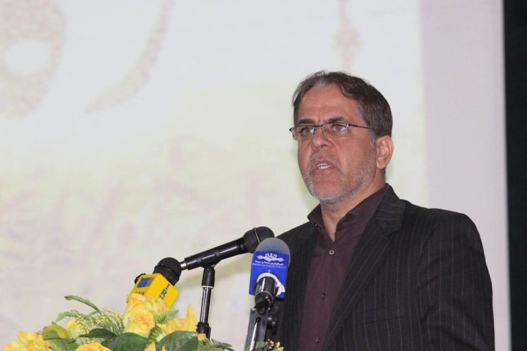 مدیرکل کمیته امداد امام خمینی (ره) ایلام تاکید کرد: ۲۲ هزار نفر از مددجویان زیرپوشش کمیته امداد ایلام سالمند هستند