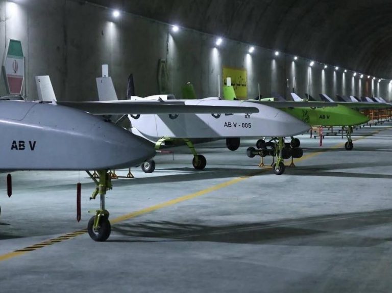 واکنش نمایندگی ایران در سازمان ملل به ادعای راه‌اندازی خط تولید پهپاد در روسیه: درخواست نشست مشترک با اوکراین کردیم تا این ادعاها را بررسی کنیم/ این امر تا از بین رفتن سوء تفاهم ها ادامه خواهد داشت/ توافقات ایران و روسیه مربوط به قبل از جنگ اوکراین است/ در اکتبر ۲۰۲۰ دوره محدودیت پنج ساله تسلیحاتی ایران به پایان رسیده بود