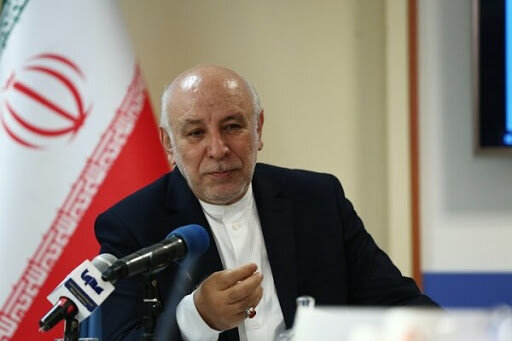 واکنش تند مشاور عالی وزیر بهداشت به برکناری خود: خود را مشغول فضاسازی رسانه‌ای و منحرف کردن اذهان کرده اید/ در موضوع جمعیت کم‌کاری و سنگ‌اندازی کردید/ چرا شما با ذینفعان شبه‌علمی و اقتصادمحور، همراه و هم‌صدا شدید؟