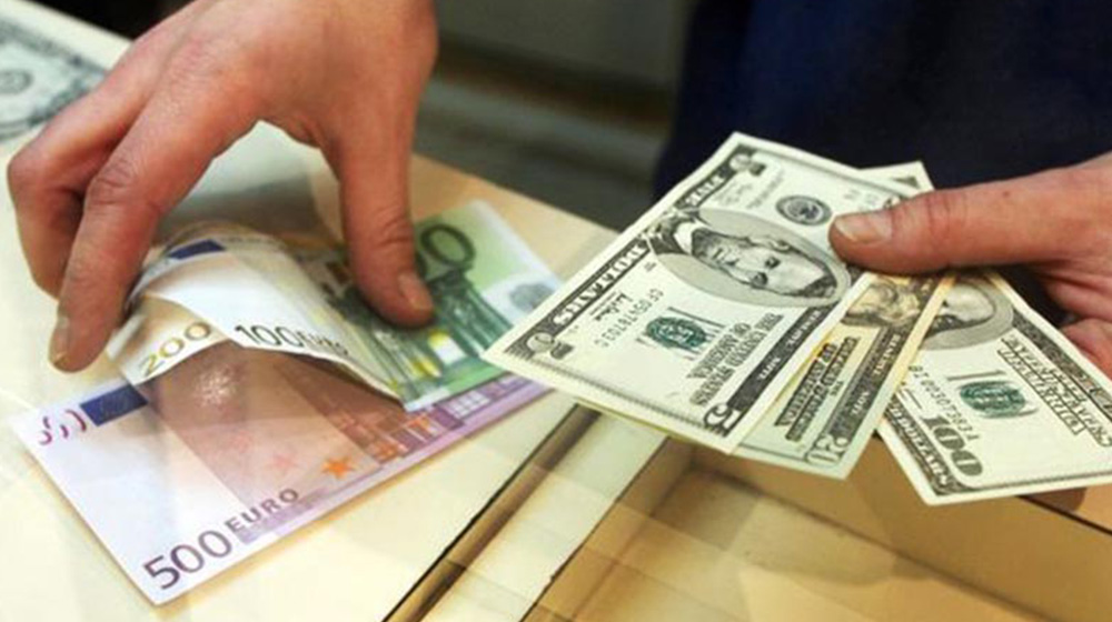 وزارت اطلاعات: ۹ هزار حساب بانکی غیرمجاز ارزی و رمزارز مسدود شد/ این حساب‌ها متعلق به ۵۴۵ نفر بود؛ ۶۰ هزار میلیارد تومان هم گردش حساب داشتند