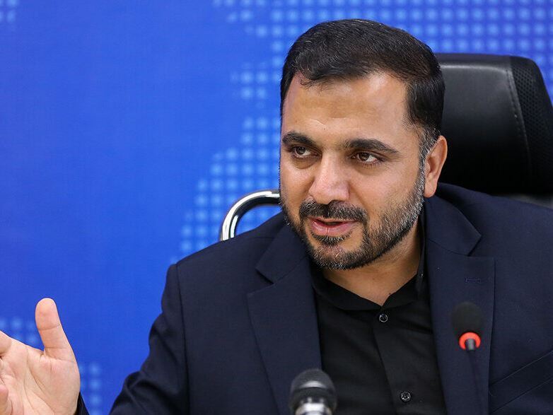 وزیر ارتباطات: رقم‌های مطرح‌شده درباره تاثیر بستن یک پلتفرم خارجی بر اقتصاد دیجیتال، کارشناسی نیست/ سیاست ما این است که حتی در صورت باز شدن پلتفرم‌های خارجی، پلتفرم‌های داخلی بتوانند با آن‌ها رقابت کنند