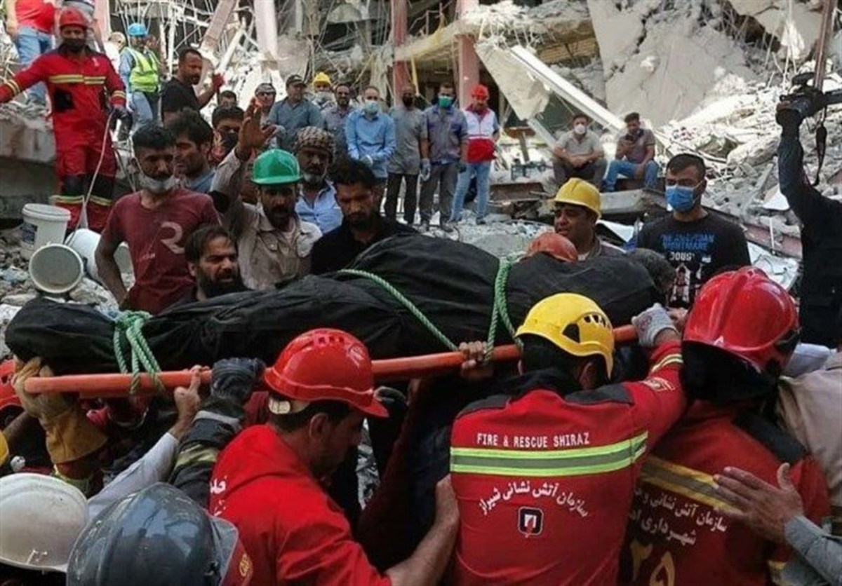 وزیر کشور: متروپل قرار بوده در ۶ طبقه ساخته شود، اما در دو مرحله به ۱۰ طبقه افزایش یافته/ از سال ۹۶ گزارش‌هایی مبنی بر تخلف ارائه شده، اما به آنها توجهی نشده