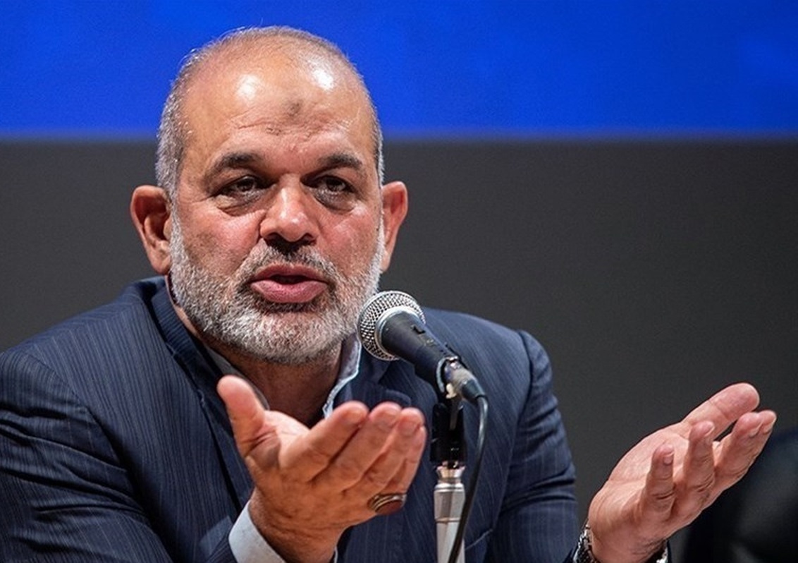 وزیر کشور: گروهک‌های کومله، دموکرات و پژاک پشت اغتشاشات سنندج هستند/ نیروهای قدرتمند نظامی و امنیتی بدترین برخورد را با اعضای این گروهک‌ها داشته و خواهند داشت/ مردم خیالشان راحت باشد؛ نیروهای نظامی و امنیتی این آشوبگرانی را سرجایشان خواهند نشاند