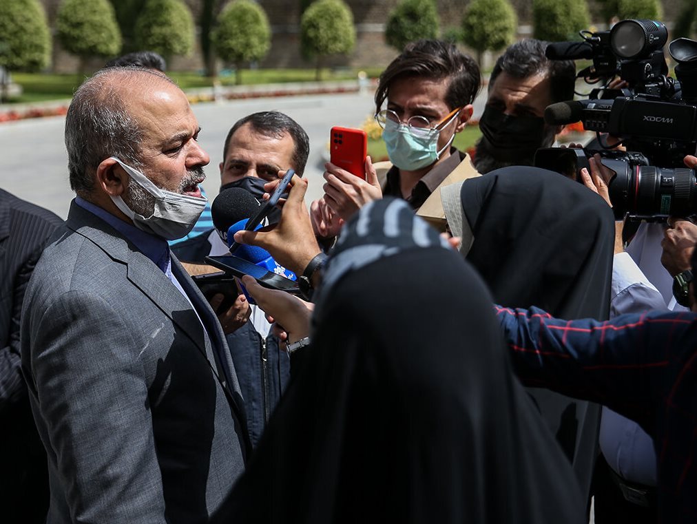 وزیر کشور: در کمیته حقیقت‌یاب حوادث اخیر، اغتشاشگران نمی‌توانند نماینده خاصی داشته باشند/ معترضان نماینده خاصی ندارند؛ ضمن اینکه بیشتر با اغتشاش مواجه بودیم تا اعتراض/ احزاب و جریان‌های سیاسی هم در این کمیته حضور ندارند؛ بحث سیاسی نبوده، اغتشاشی بوده