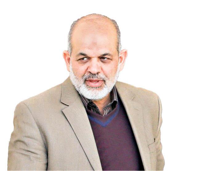 وزیر کشور: نرخ رشد تورم نسبت به موقعی که دولت را تحویل گرفتیم، خیلی کاهش پیدا کرده/ خودم از بازار خرید می‌کنم و از قیمت‌ها خبر دارم/ رئیسی به‌شدت بر سر مسائل تورمی حساس است/ اتفاقات اخیر در بحث ارز را یک توطئه می‌دانیم