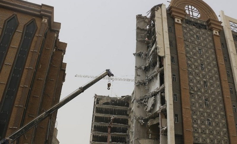 وزیر کشور: آغاز کار آوار برداری به صورت مکانیکی/ عملیات آواربرداری از متروپل وارد مرحله جدیدی شد