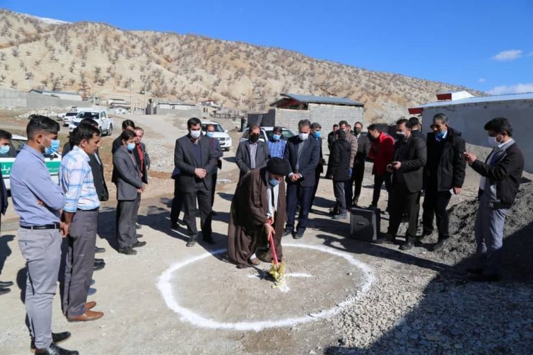 بمناسبت ایام الله دهه مبارک فجر: طرح گازرسانی به ۴ روستا و ۱۳ واحد تولیدی در ملکشاهی افتتاح و کنگ‌زنی شد