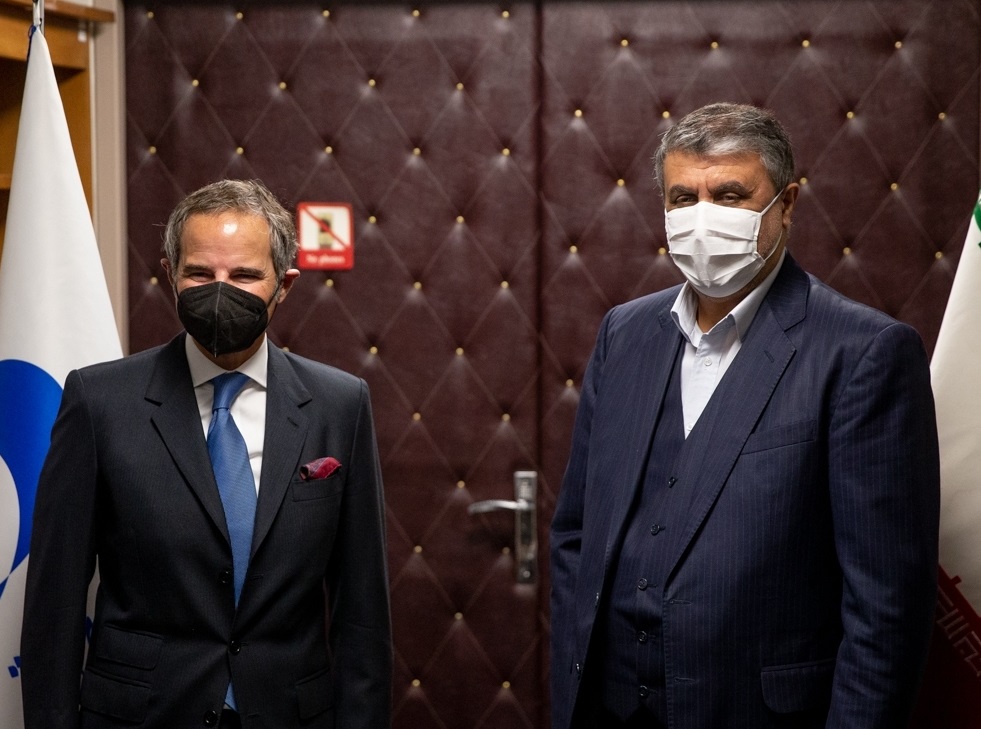 گروسی: در صورتی که ایران و آژانس درباره مسائل پادمانی به نتیجه نرسند توافق درباره برجام دشوار است/ اسلامی: توافق حاصل شده؛ مبادله مدارک بین ایران و آژانس تا خرداد انجام می‌شود