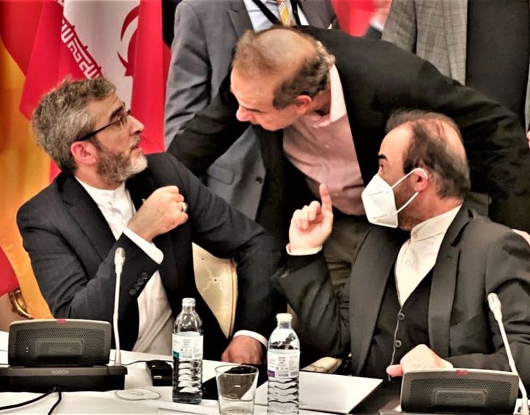 یک مقام ارشد اروپایی: ایران مجددا موضوع تحقیقات آژانس را روی میز آورده، درحالیکه در پاسخ قبلی خود، تقریبا موضوع را پذیرفته بودند